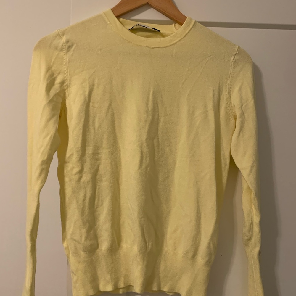 Zara Long Sleeve Sweater - Picture 1 of 2